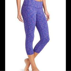 ATHLETA Chaturanga Energy Capri Blue Purple Space Dye Crop Tight Legging Medium